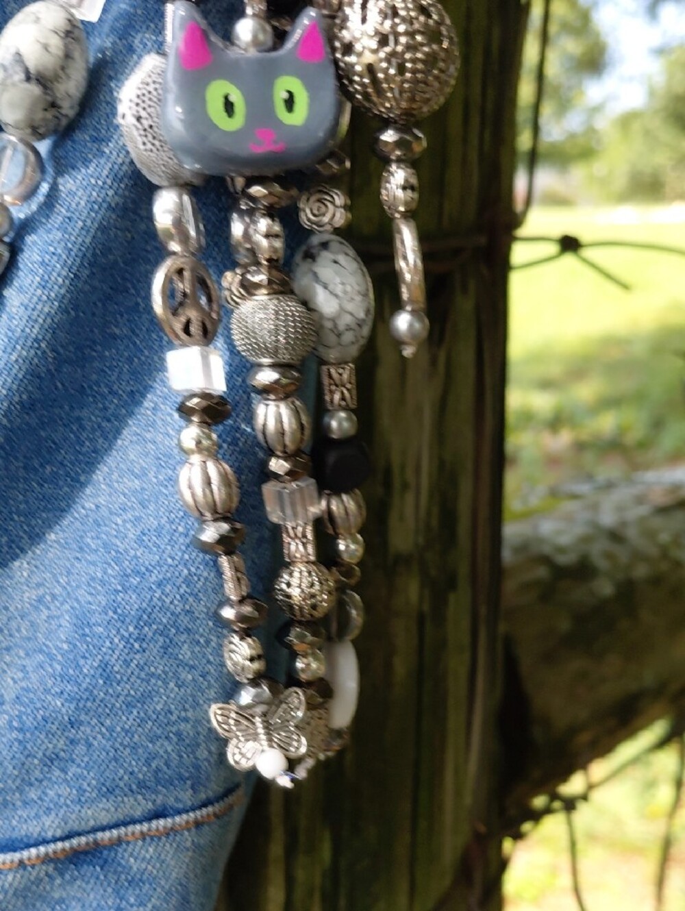 Handcrafted Cat keychain - Picture 5 of 7
